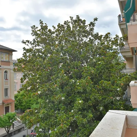 House Luna Rossa By Holiday World *